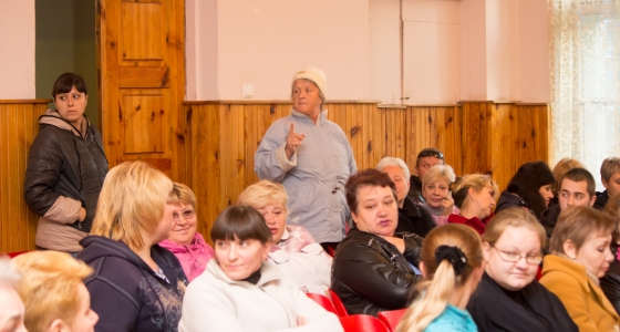 Встреча кандидатов в органы местного самоуправления города Донецка с жителями поселка Абакумова (фото)